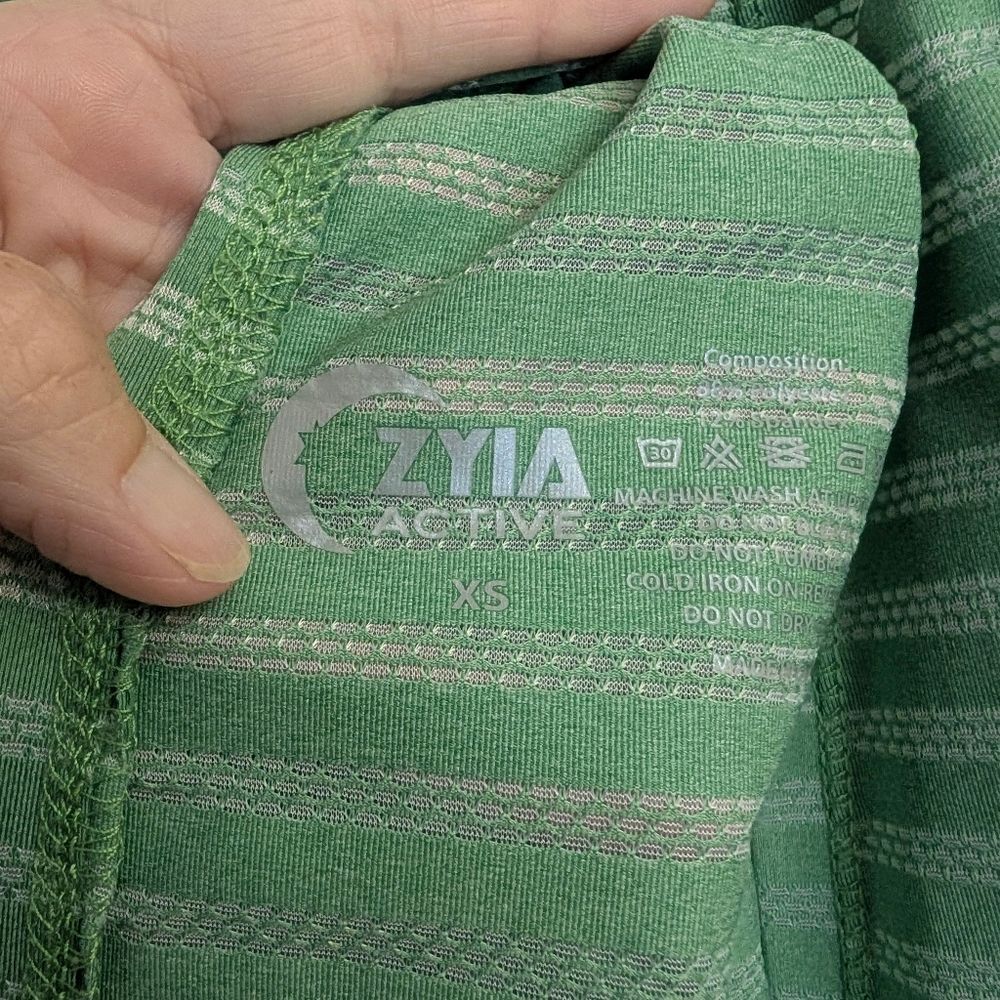 ZYIA Active Forest Nimbus Split Open Back Athletic Tank Top Green Stripes - Picture 6 of 6